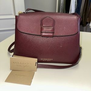 Woman’s Burberry derby leather house check small camberley tote